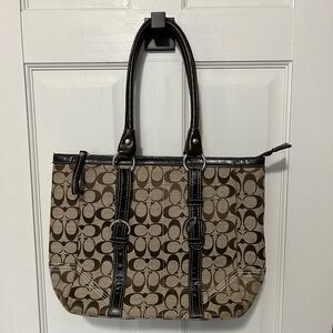 VINTAGE COACH HANDBAG